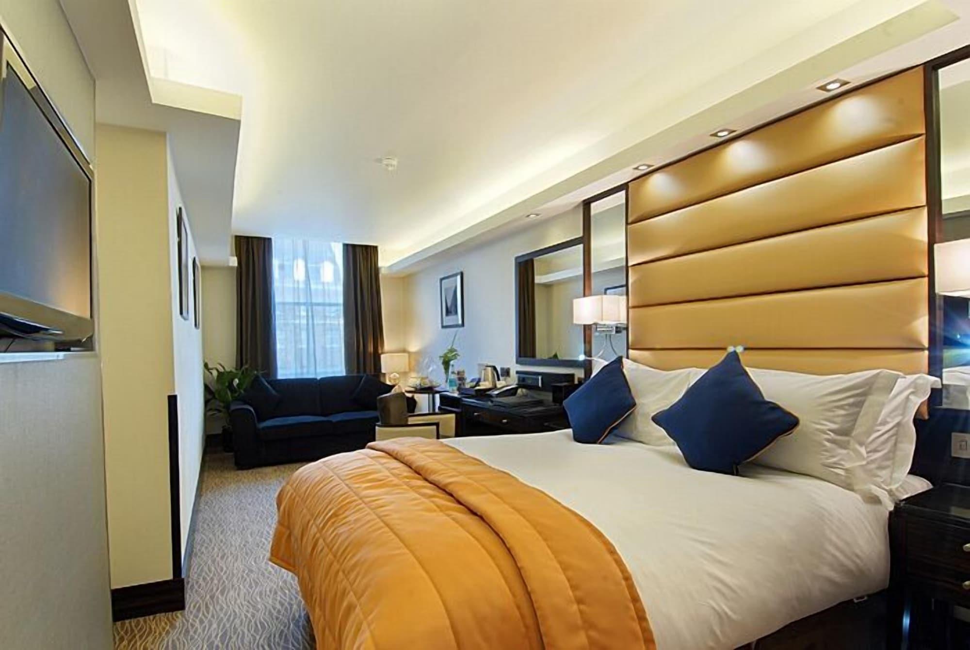 Park Grand Mayfair Лондон Екстериор снимка A suite at the hotel