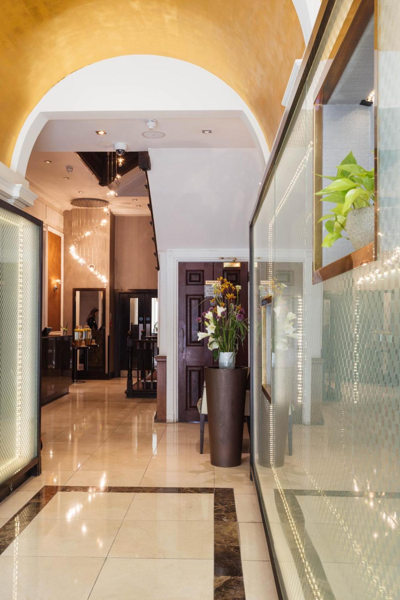 Park Grand Mayfair Лондон Екстериор снимка Interior of the hotel