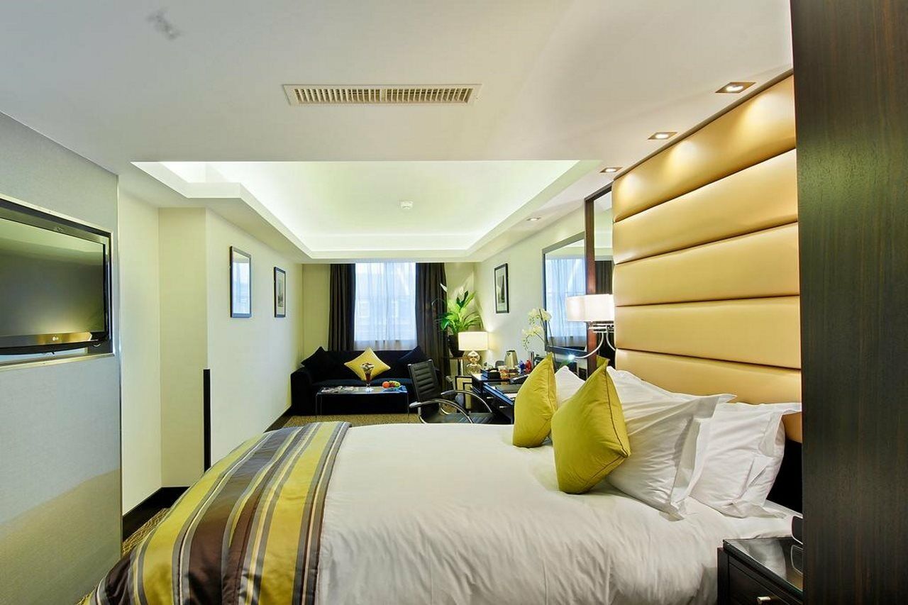 Park Grand Mayfair Лондон Екстериор снимка A suite at the hotel